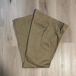 Wrangler Men's Khaki Chinos